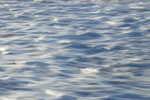 Passing Waves  60.40